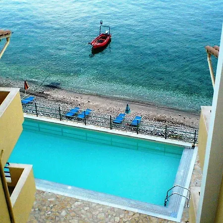 Glyfa Βίλα Μπαρμπάτι