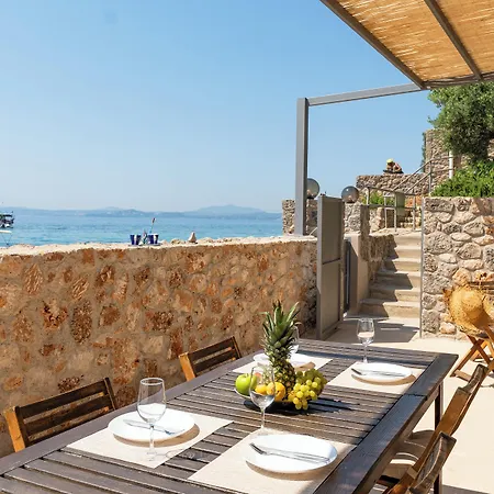 Villa Glyfa *