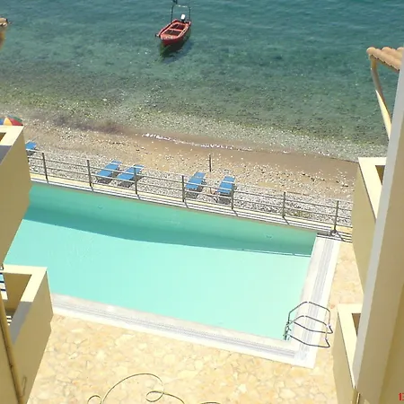 Villa Glyfa *